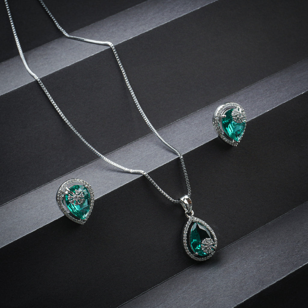 Radiant Halo Pendant set