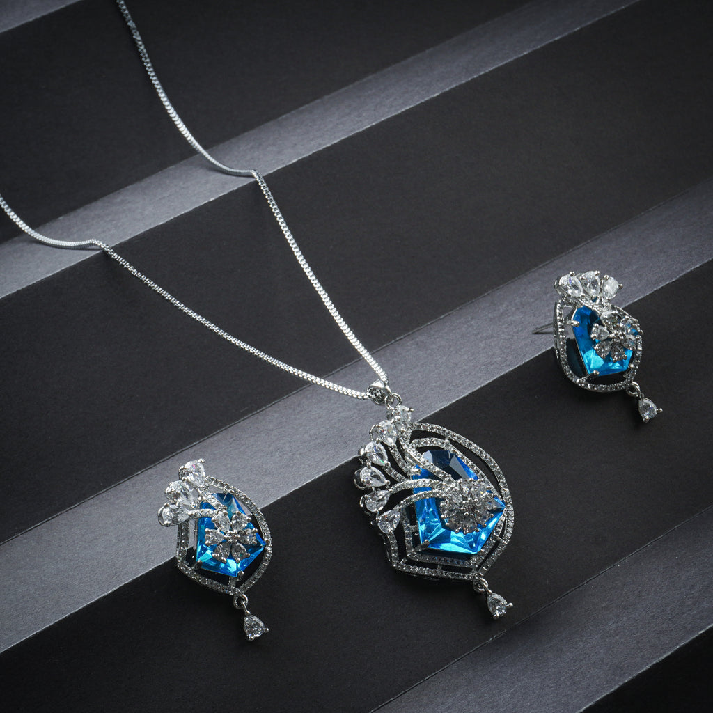 Seraphic Pendant set